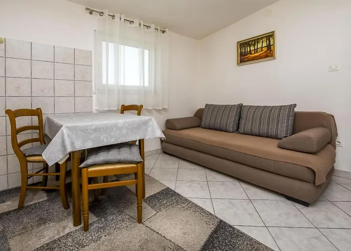 Kucinic * Rogoznica (Sibenik-Knin)