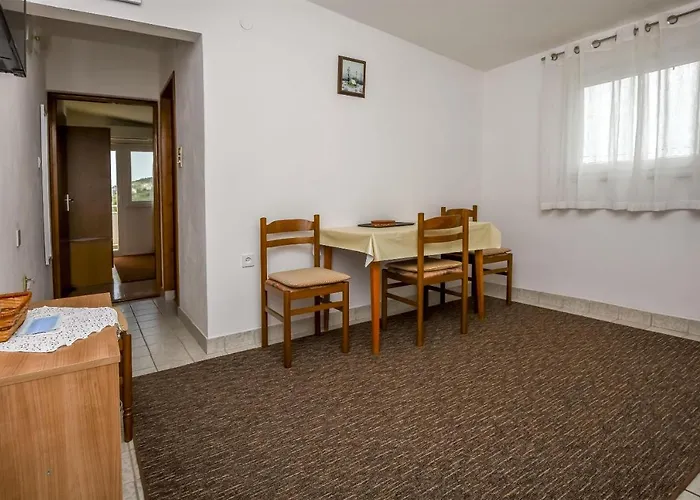 Kucinic * Rogoznica (Sibenik-Knin)